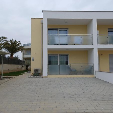 Apartments Leon 2 Новиград Екстериор снимка