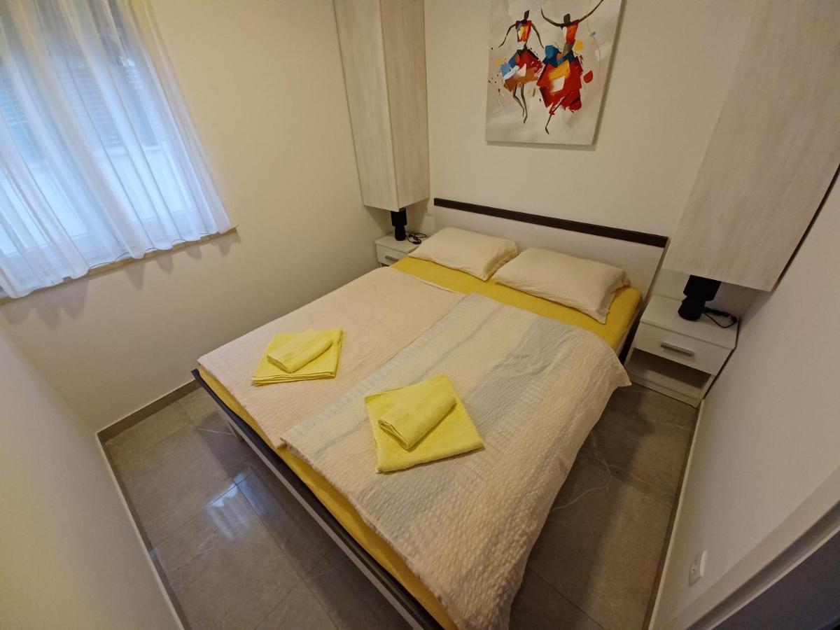 Apartments Leon 2 Новиград Екстериор снимка
